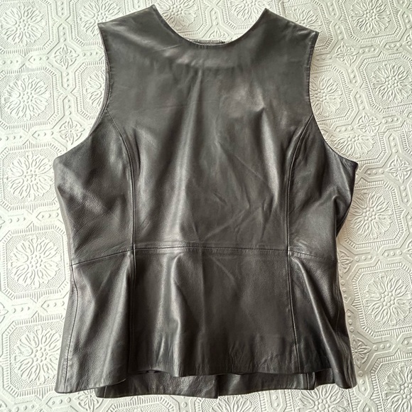 Whet Blu Fashion Leather Button Up Sleeveless Top Sz M EUC - Picture 3 of 10